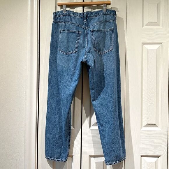 GAP Rigid Cotton Mom Jeans Cropped Ankle Distressed Vintage Wash Ripped Knees 14 - Picture 5 of 12
